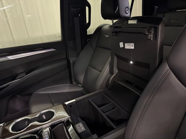 Used 2026 Cadillac Escalade 2WD image 39