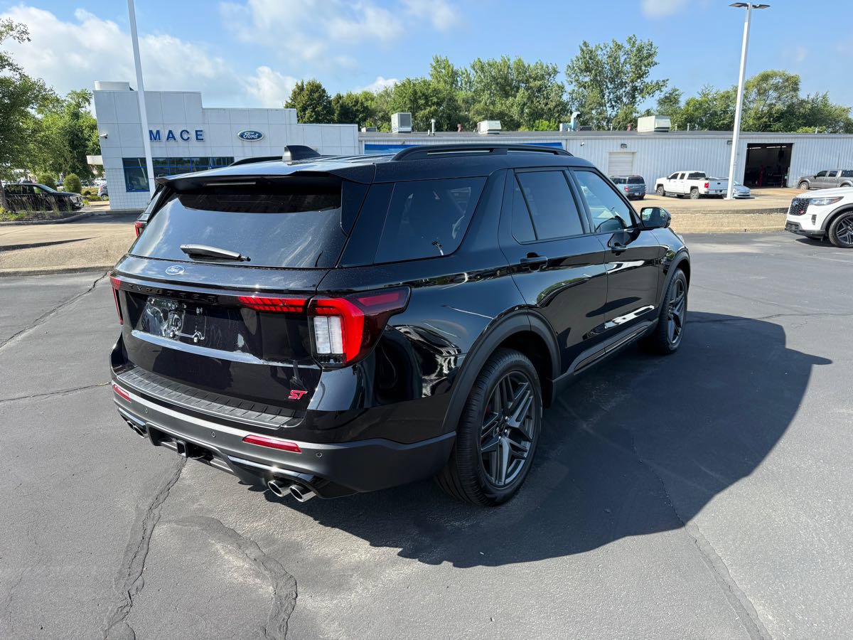 New 2025 Ford Explorer ST w/ Sun And Sound Package image 6