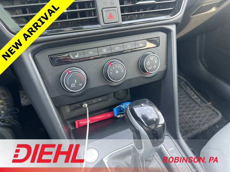 Used 2022 Volkswagen Taos SE image 13