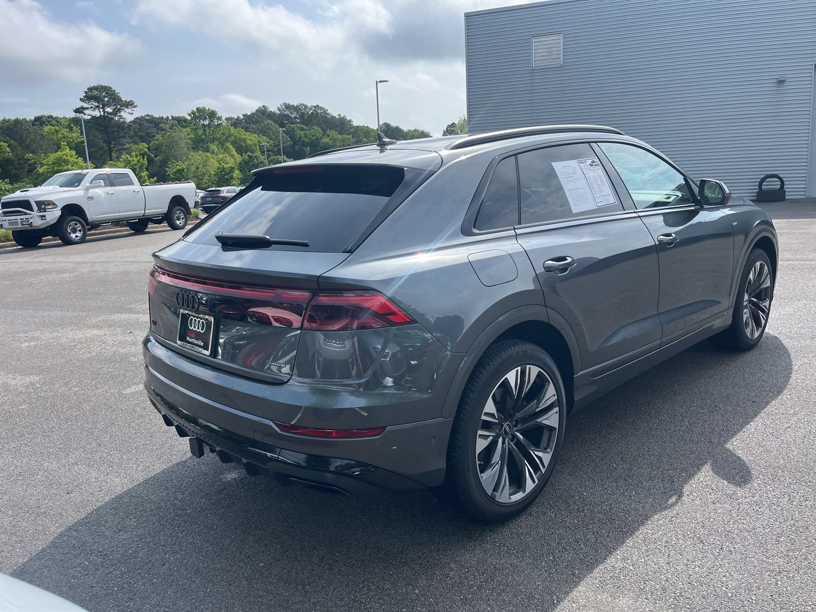 Used 2025 Audi Q8 Premium Plus w/ Premium Plus Package AWD/4WD image 5