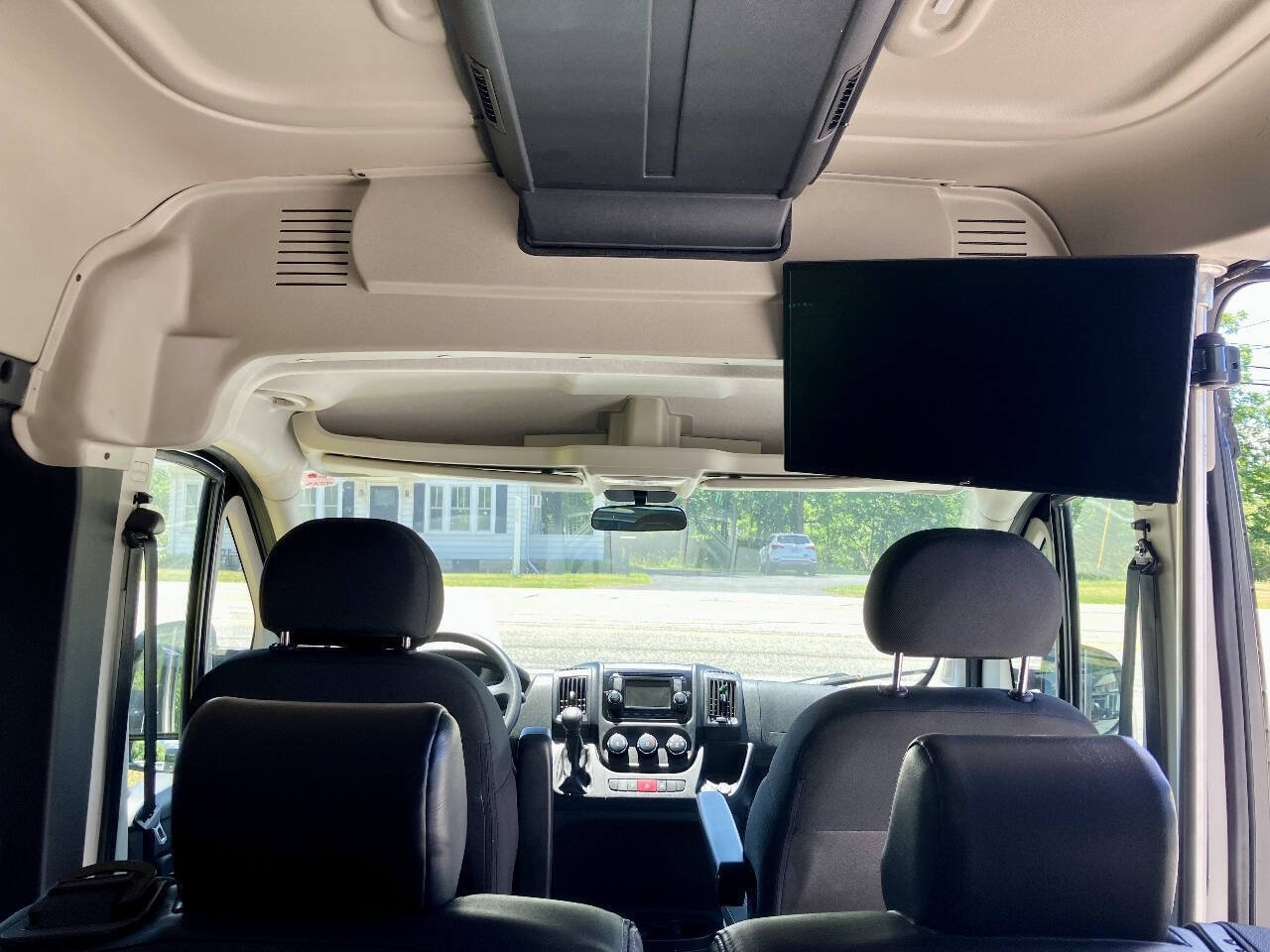 Used 2016 RAM ProMaster 2500 w/ Premium Appearance Group FWD image 13