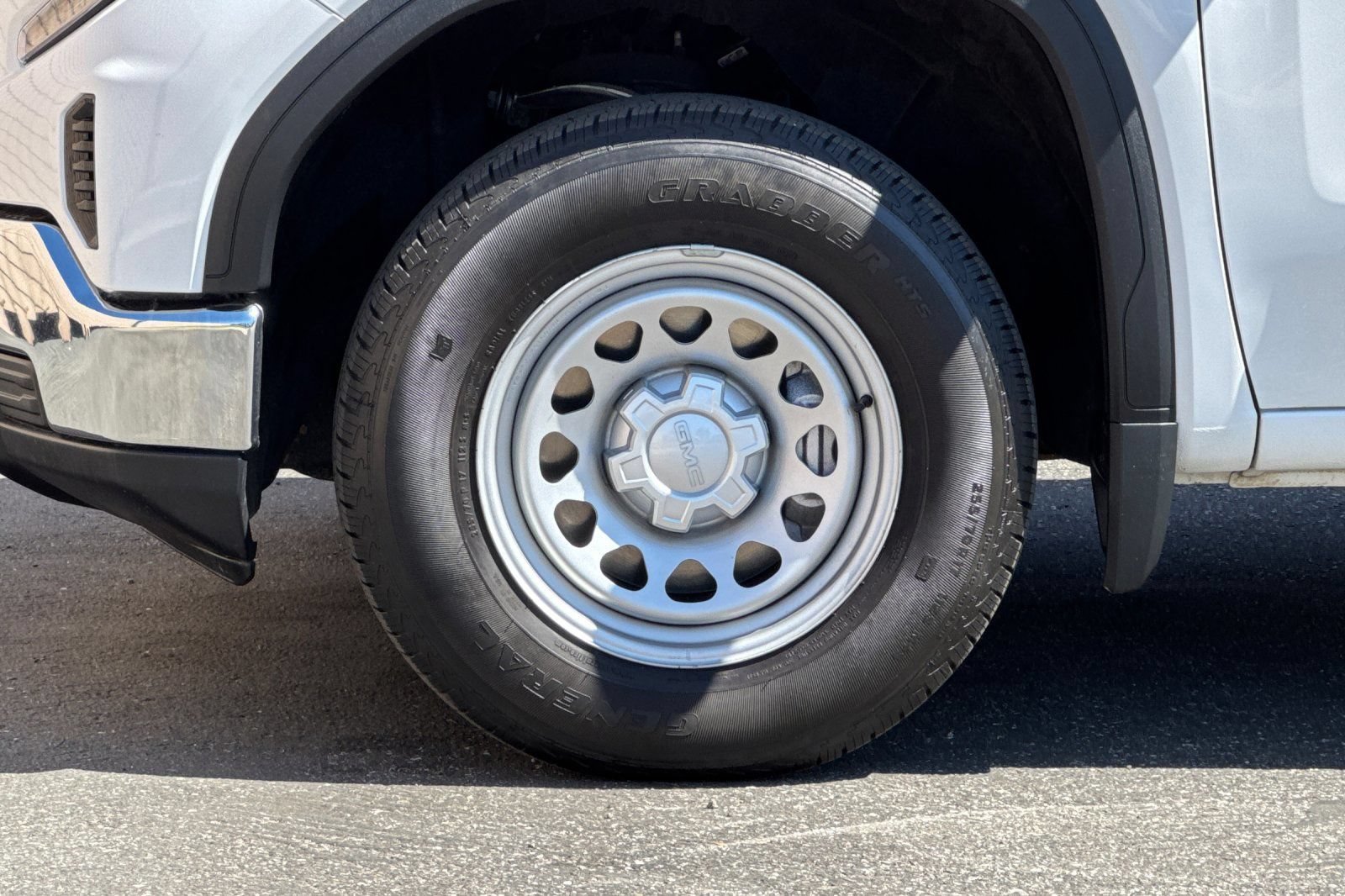 Certified 2024 GMC Sierra 1500 Pro RWD image 25