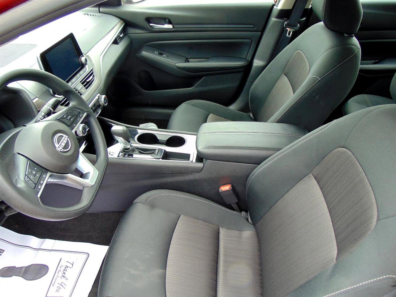 Used 2024 Nissan Altima 2.5 SV image 18