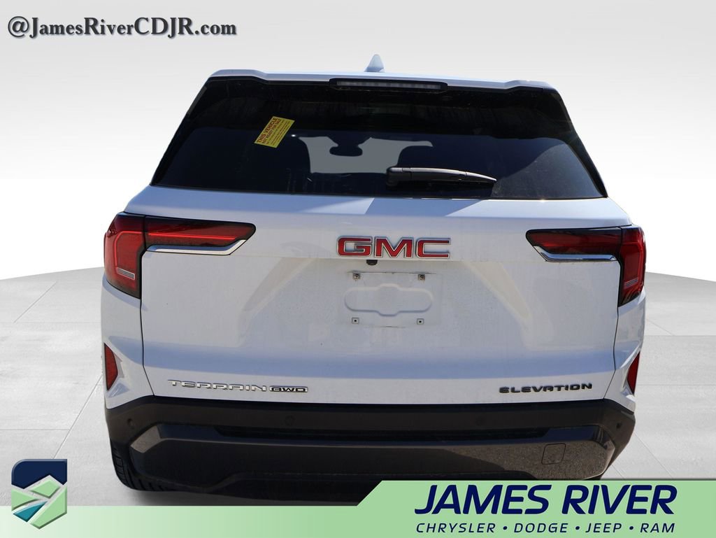 Used 2026 GMC Terrain Elevation image 7