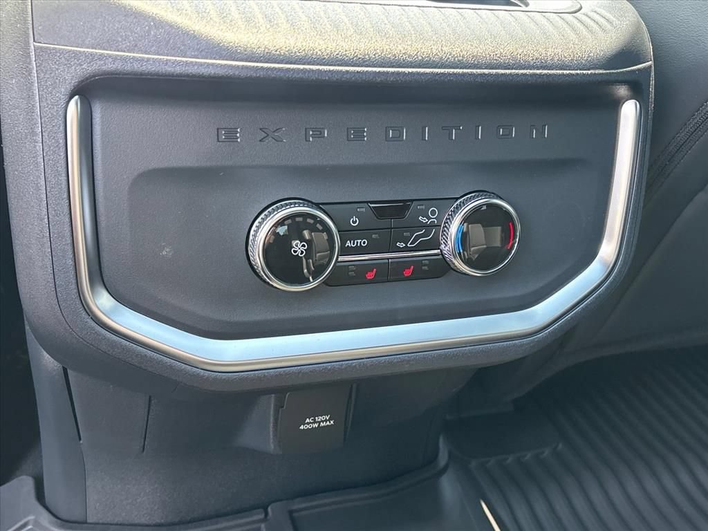 New 2027 Ford Expedition Platinum w/ Stealth Performance Package AWD/4WD image 20