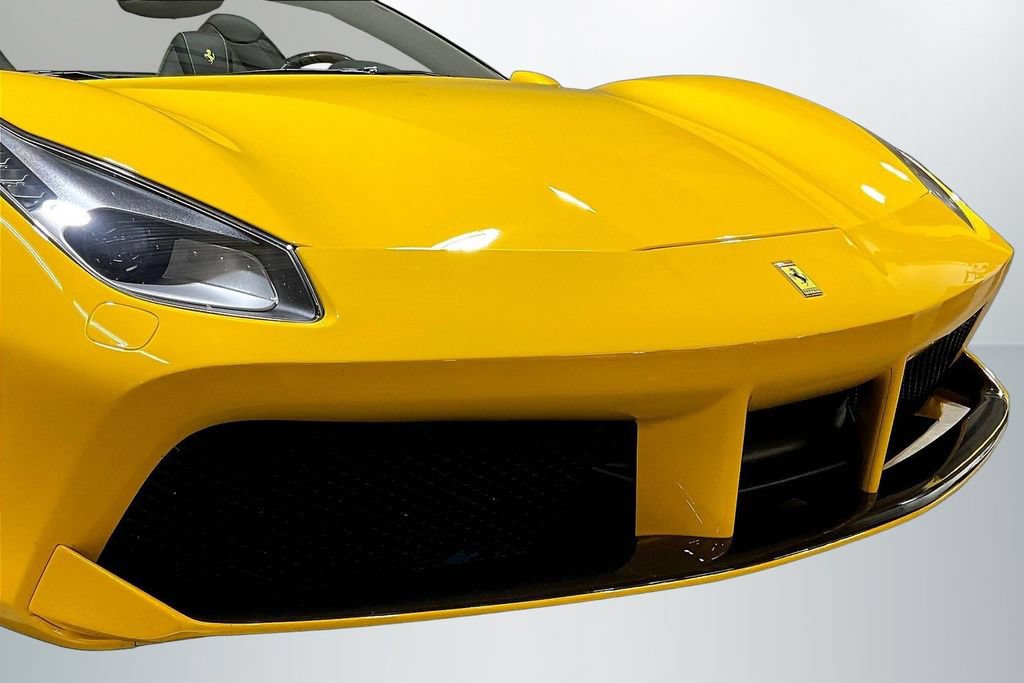Used 2018 Ferrari 488 Spider RWD image 27