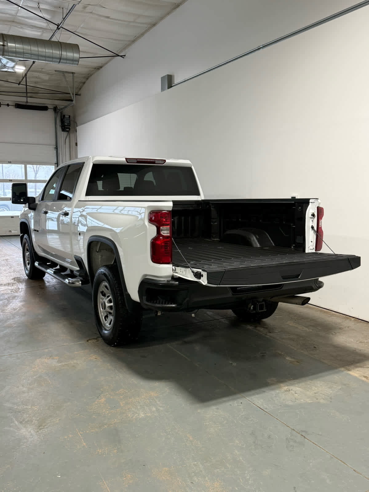 Certified 2024 Chevrolet Silverado 3500 W/T image 4