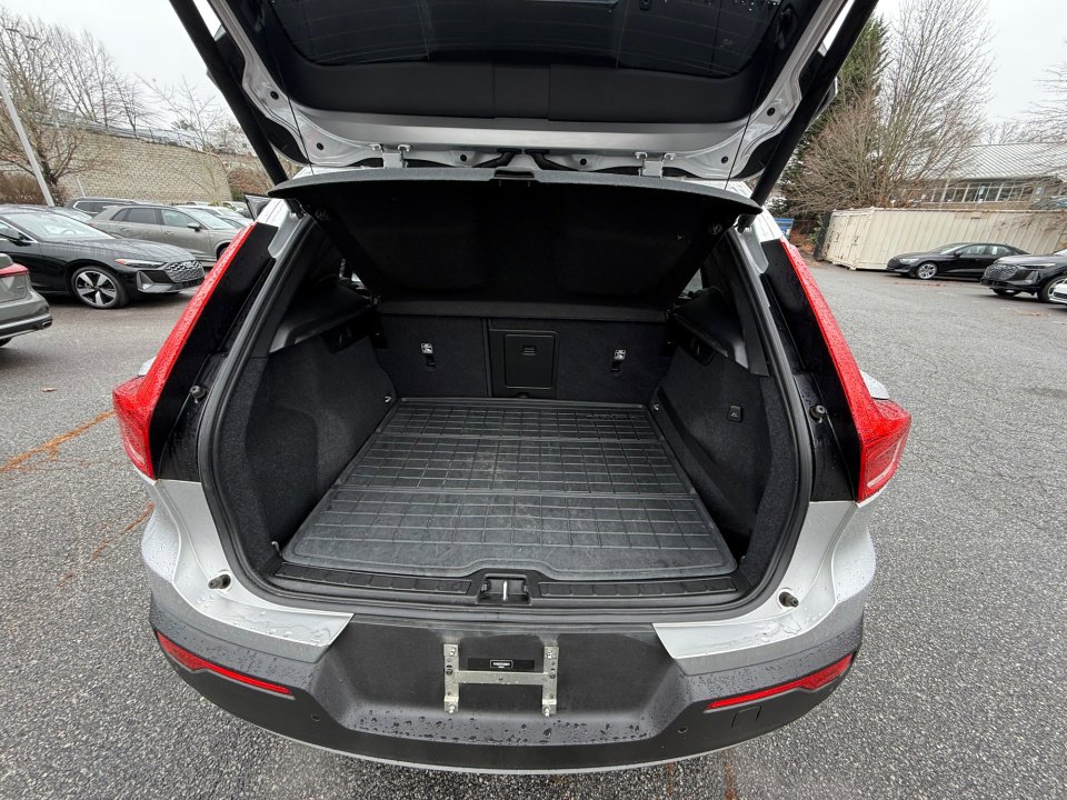 Used 2019 Volvo XC40 T5 Momentum image 15