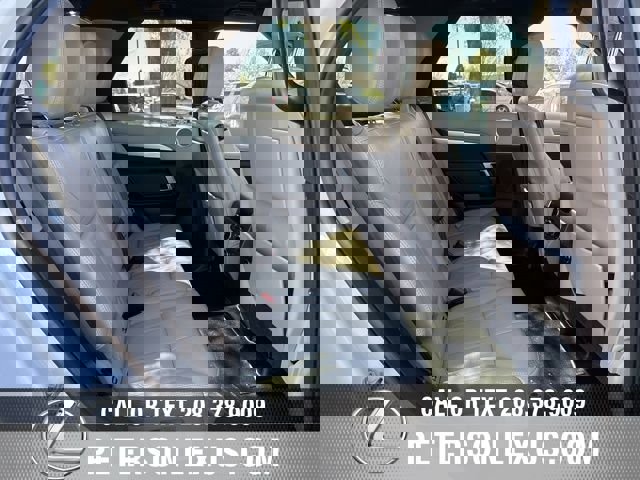 Used 2020 Land Rover Discovery Landmark image 21