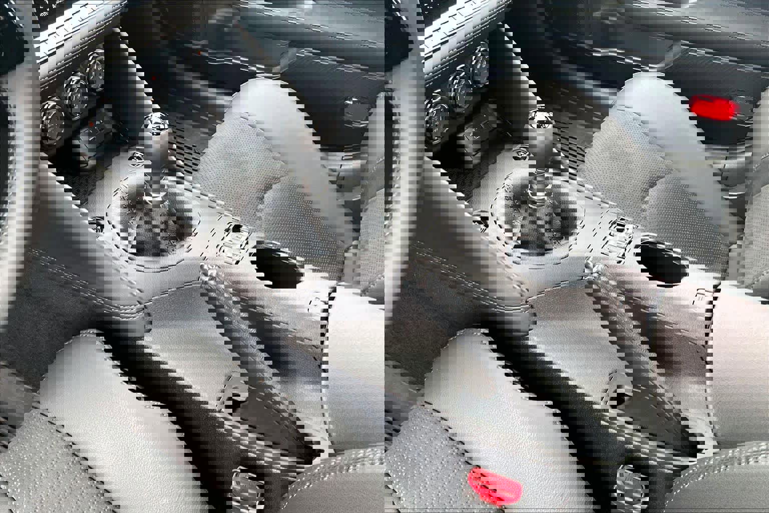 Used 2024 Nissan Z Performance w/ Heritage Edition image 19