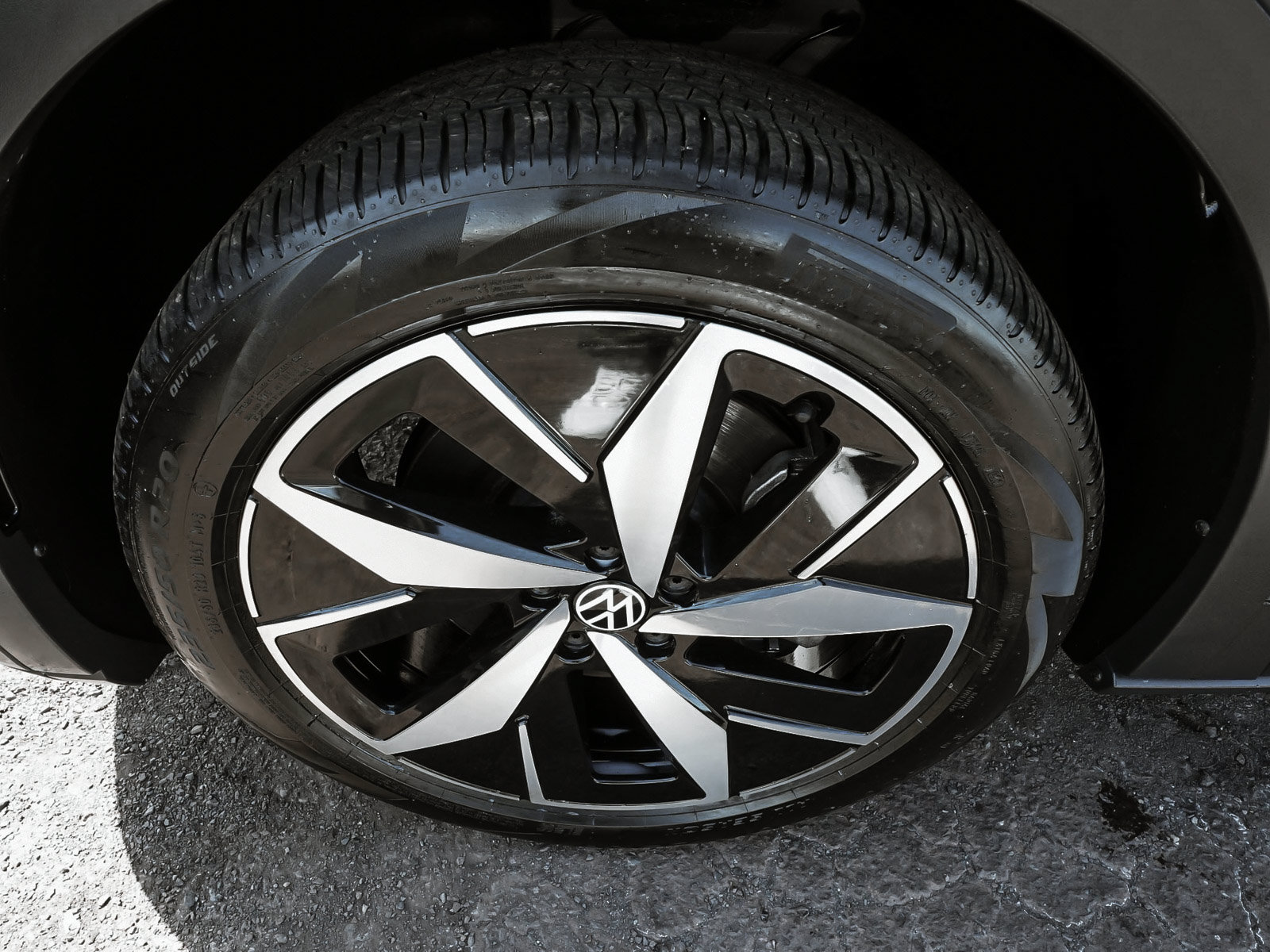 Used 2023 Volkswagen ID.4 Pro S AWD/4WD image 9