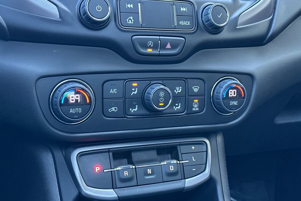 Used 2024 GMC Terrain AT4 w/ Infotainment Package II AWD/4WD image 21