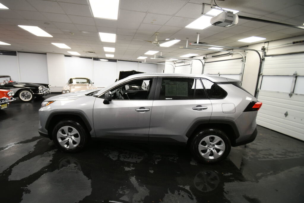 Used 2025 Toyota RAV4 LE image 4