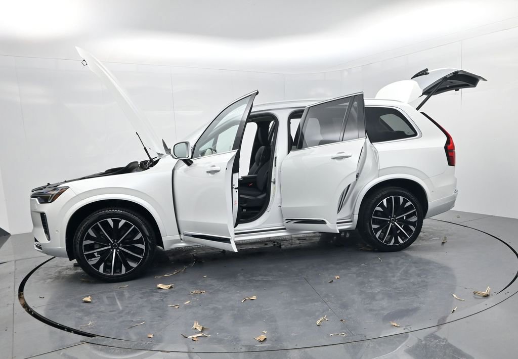 Used 2025 Volvo XC90 B5 Plus image 68