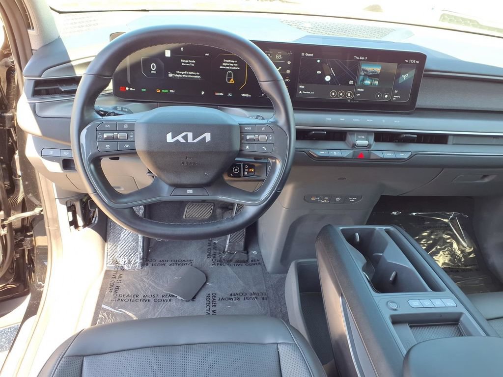 Certified 2024 Kia EV9 Light RWD image 9