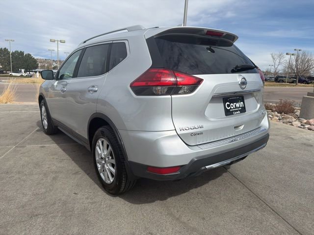 Used 2017 Nissan Rogue SV image 5