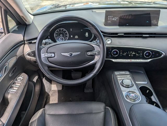 Used 2022 Genesis GV70 2.5T w/ Advanced Package AWD/4WD image 12