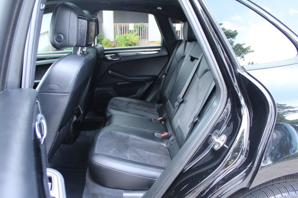 Used 2016 Porsche Macan S AWD/4WD image 34