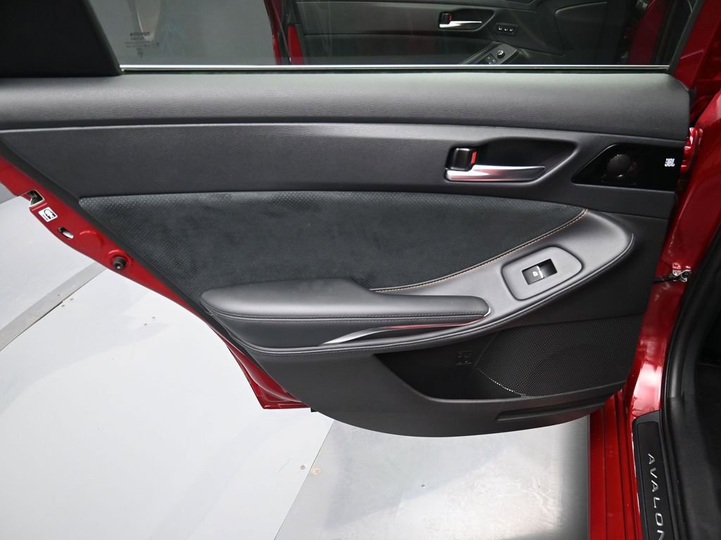 Certified 2020 Toyota Avalon Touring w/ Advanced Safety Package FWD image 30