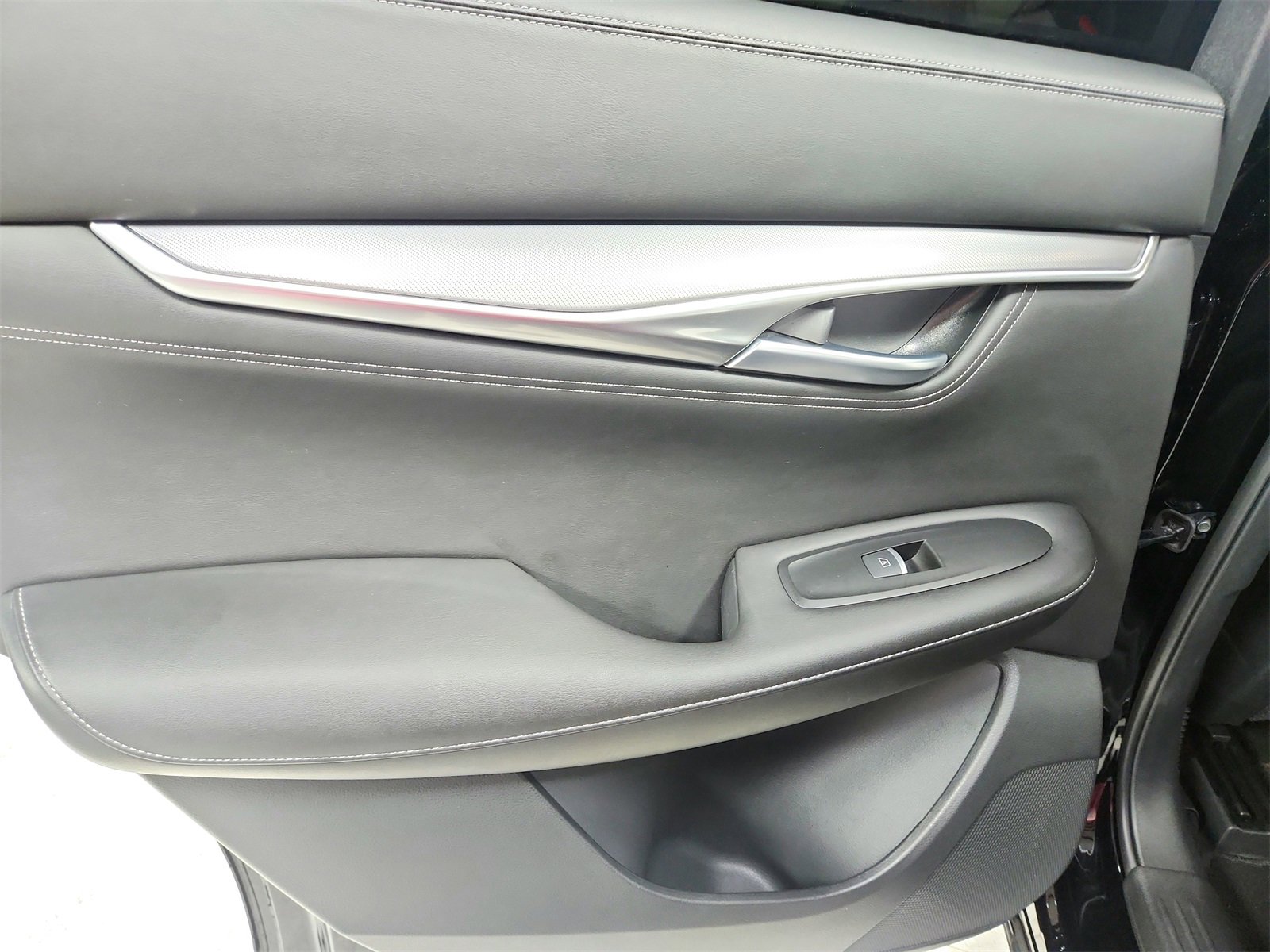 Used 2023 INFINITI QX55 Luxe w/ Cargo Package image 31