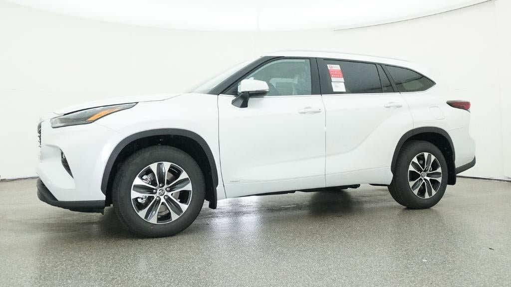 New 2026 Toyota Highlander XLE AWD/4WD image 18
