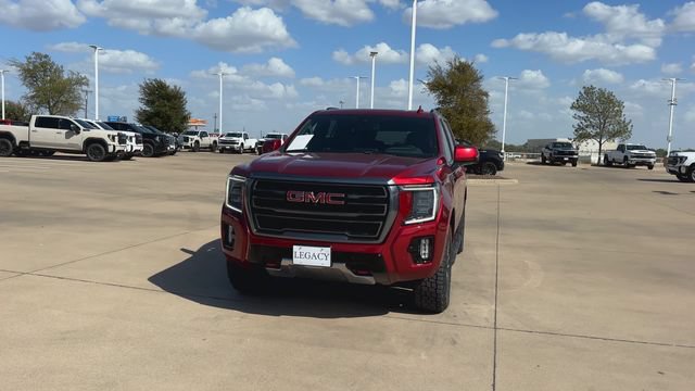 Used 2024 GMC Yukon AT4 w/ Technology Package AWD/4WD image 4