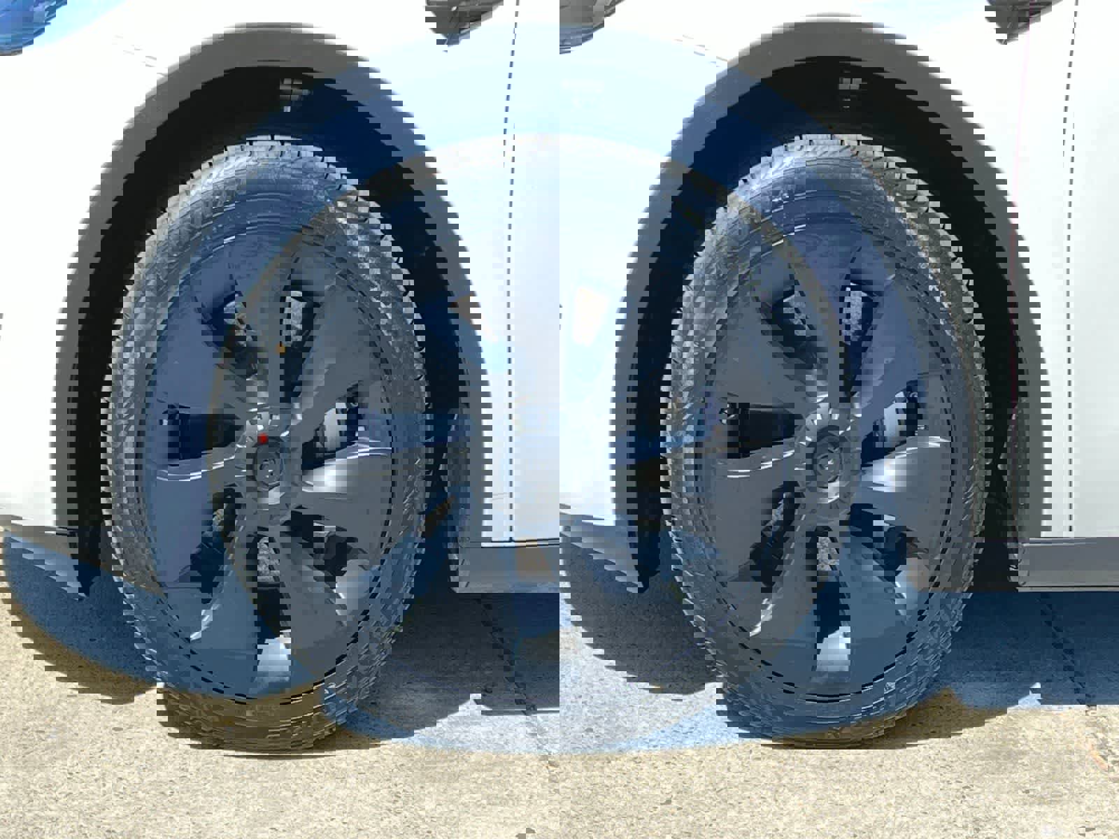 Used 2023 Tesla Model Y Long Range image 26