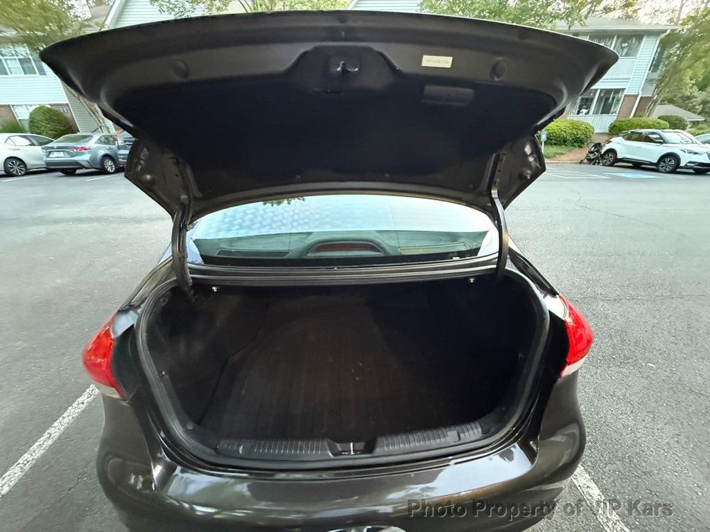 Used 2017 Kia Forte LX FWD image 20