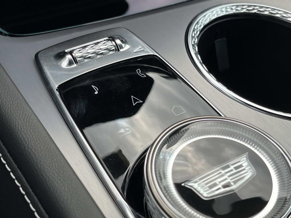New 2026 Cadillac Vistiq Sport image 33