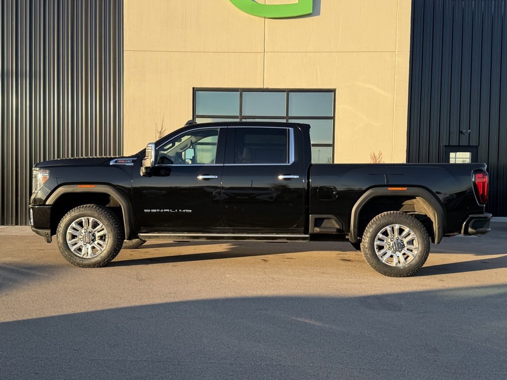 Used 2021 GMC Sierra 3500 Denali w/ Denali Ultimate Package image 2