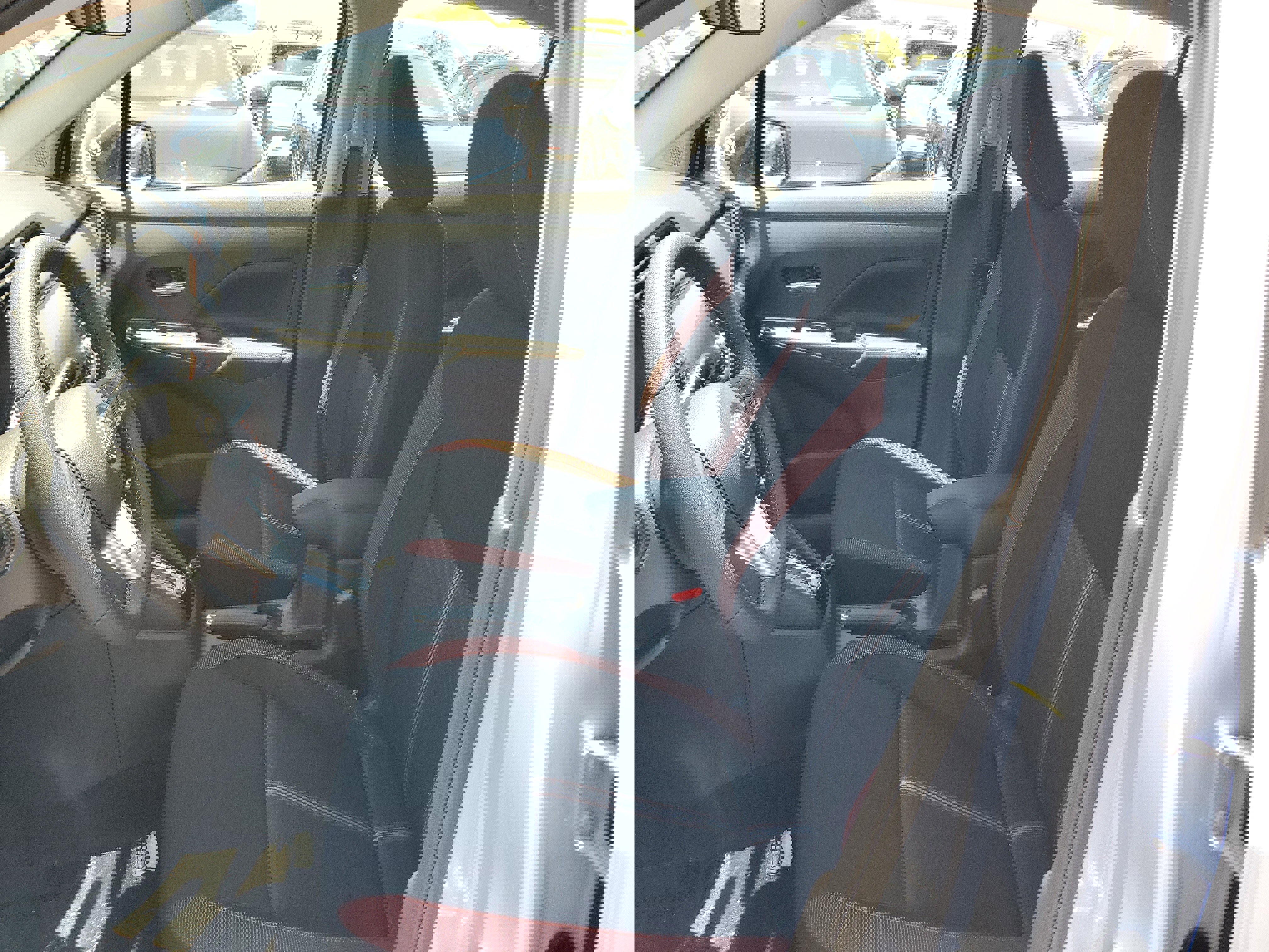 New 2025 Nissan Versa SR w/ Trunk Package image 15