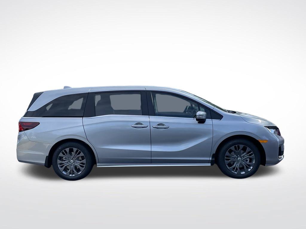 New 2027 Honda Odyssey Touring image 7