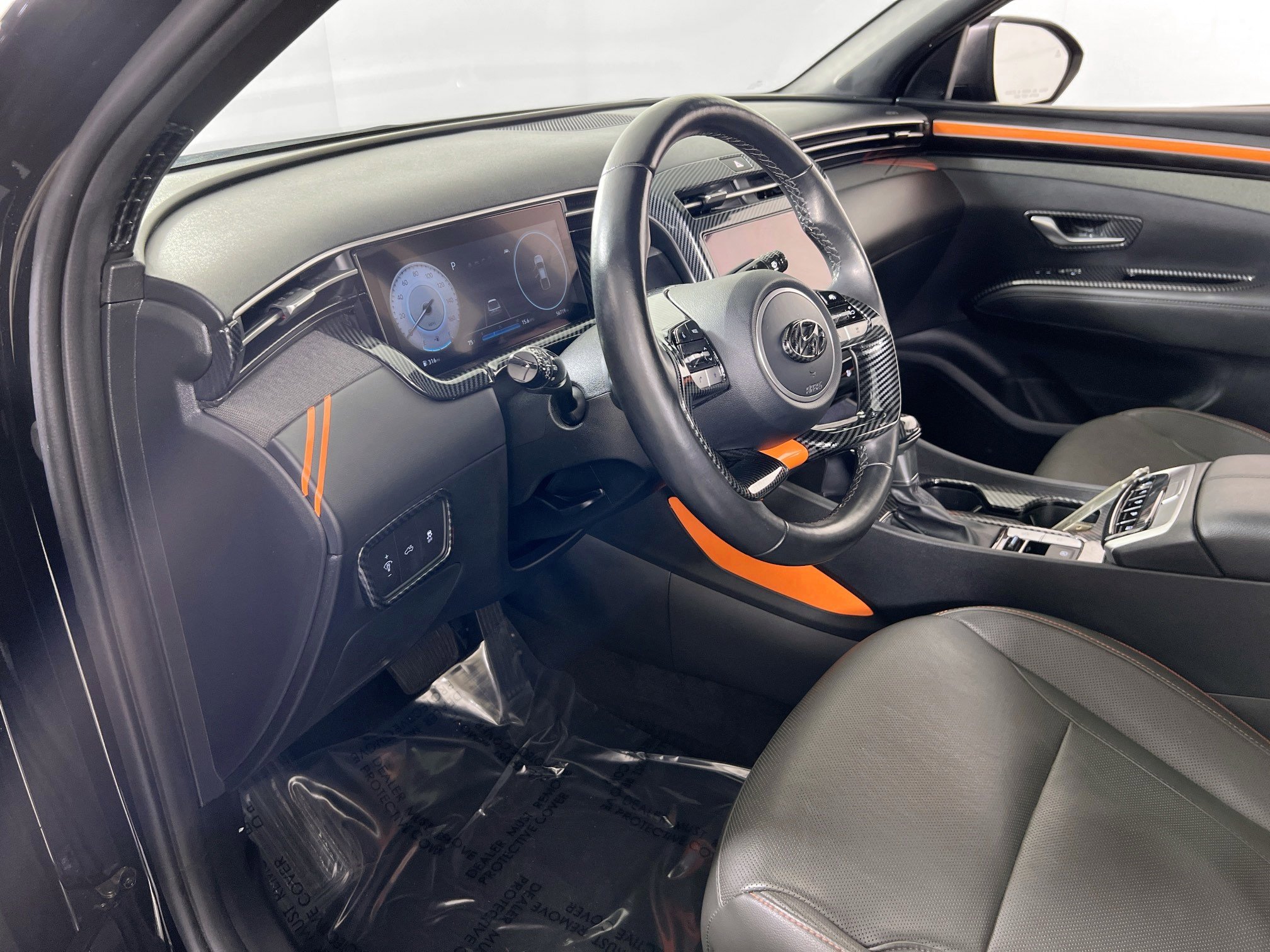 Used 2023 Hyundai Santa Cruz Limited image 9