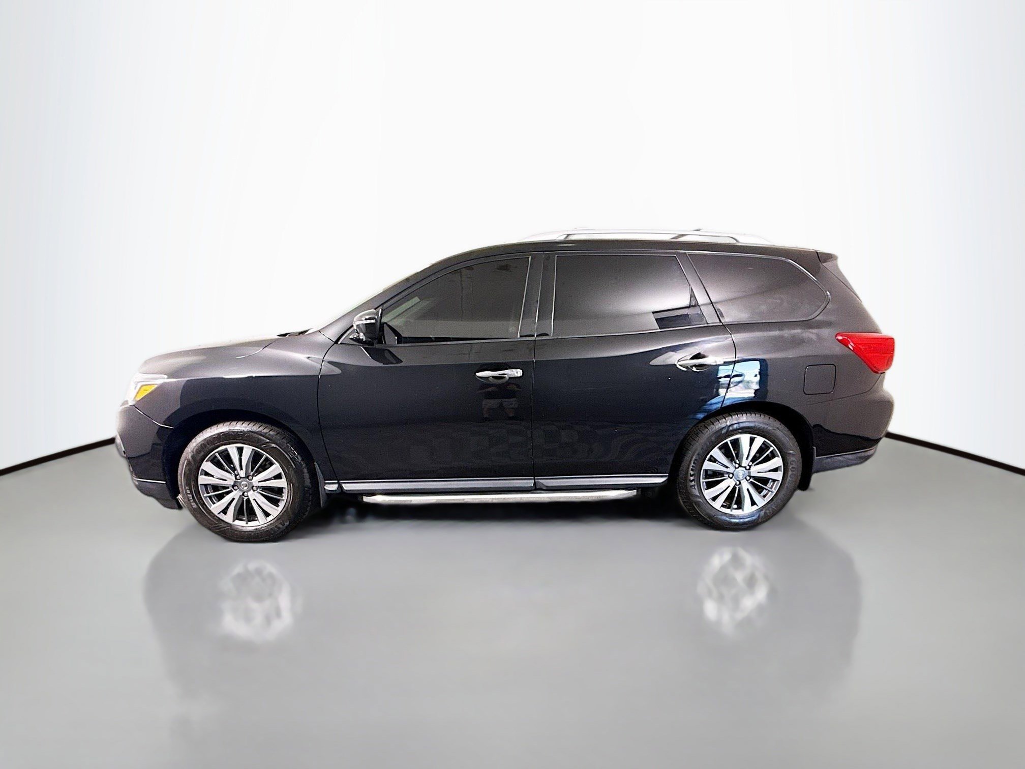 Used 2020 Nissan Pathfinder SL image 6