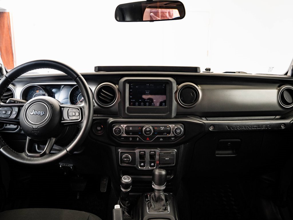 Used 2021 Jeep Wrangler Sport S image 31