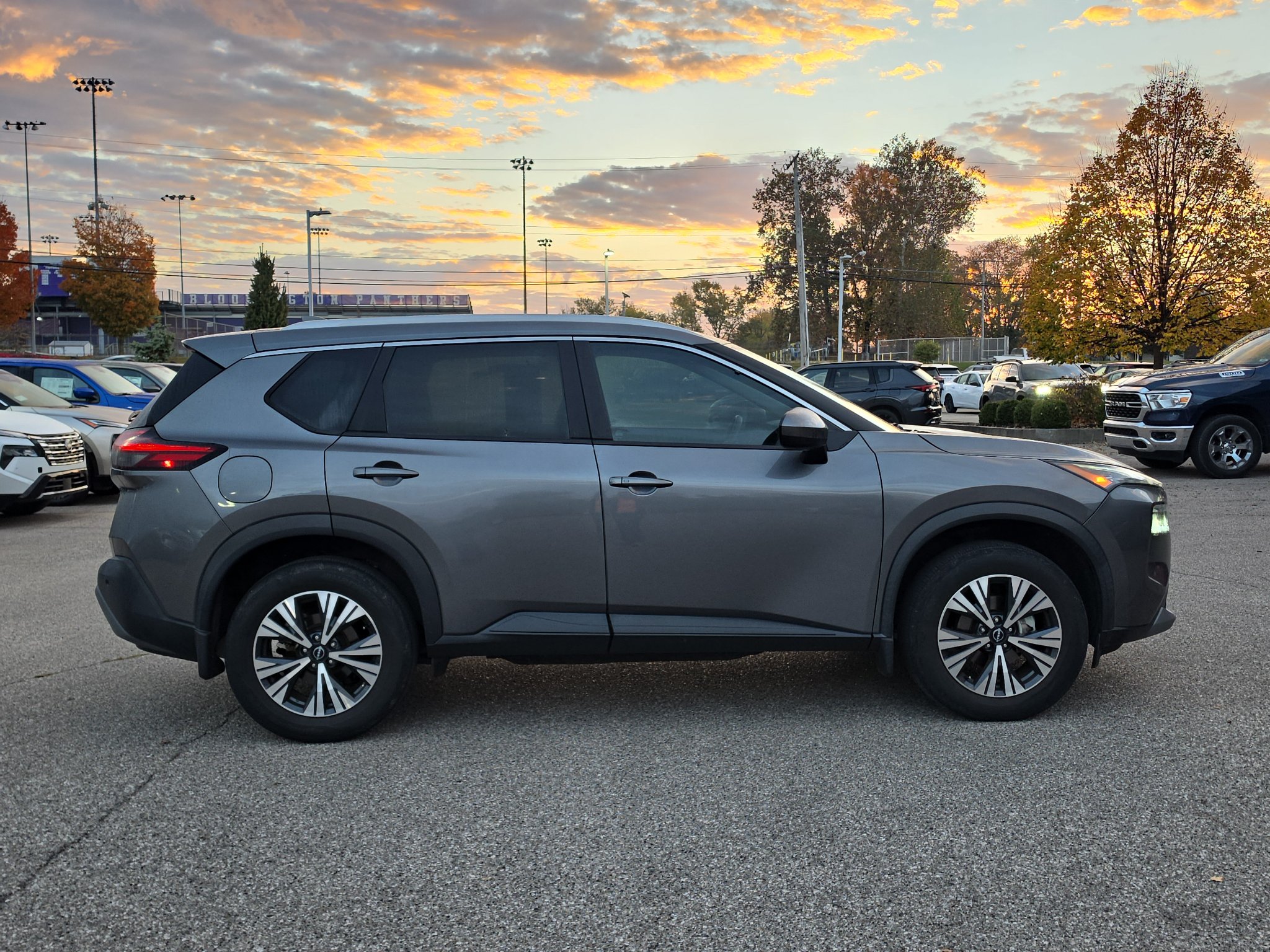 Used 2023 Nissan Rogue SV w/ SV Premium B Package AWD/4WD image 8