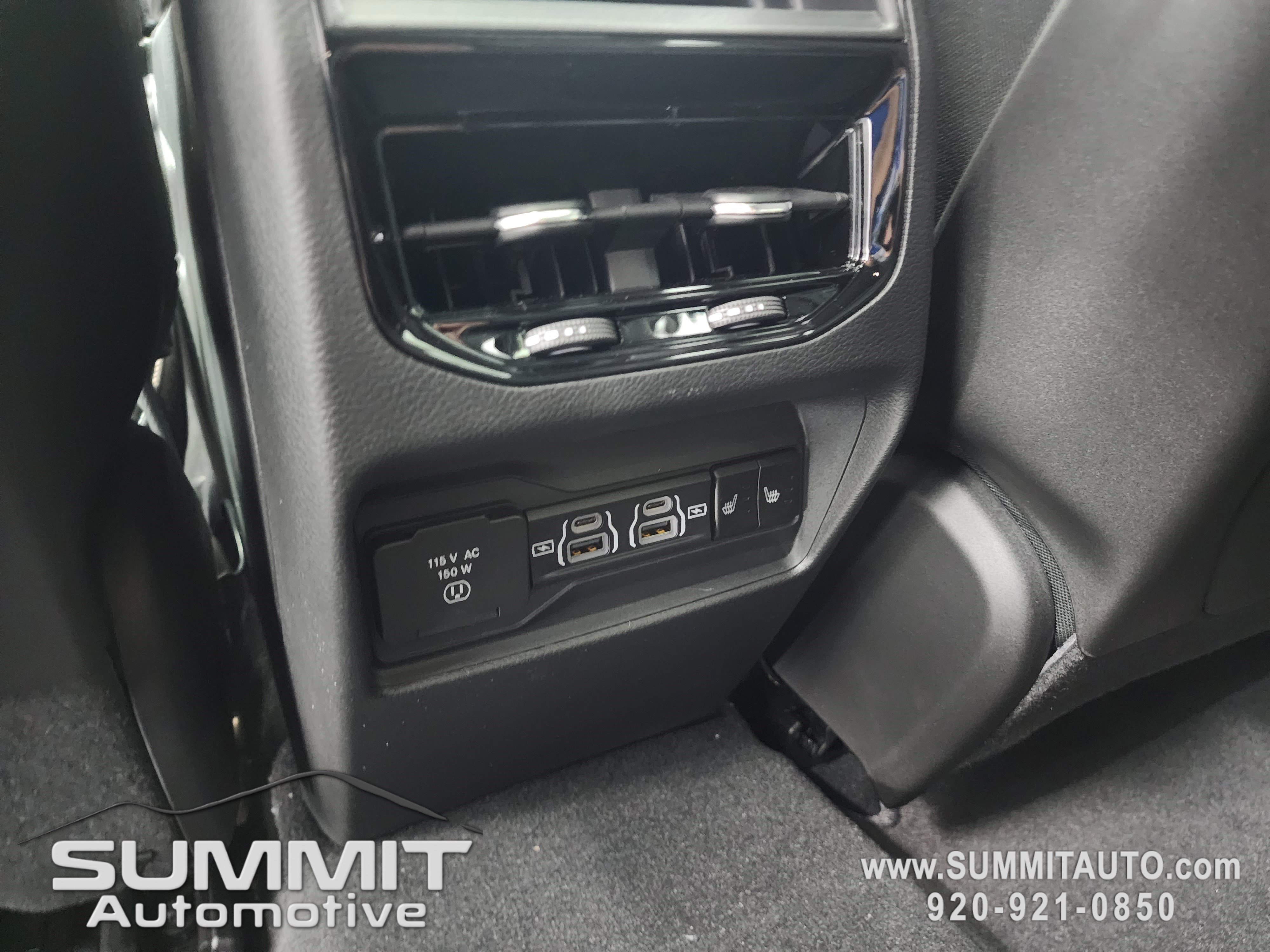 New 2025 Jeep Grand Cherokee Limited w/ Black Appearance Package image 38