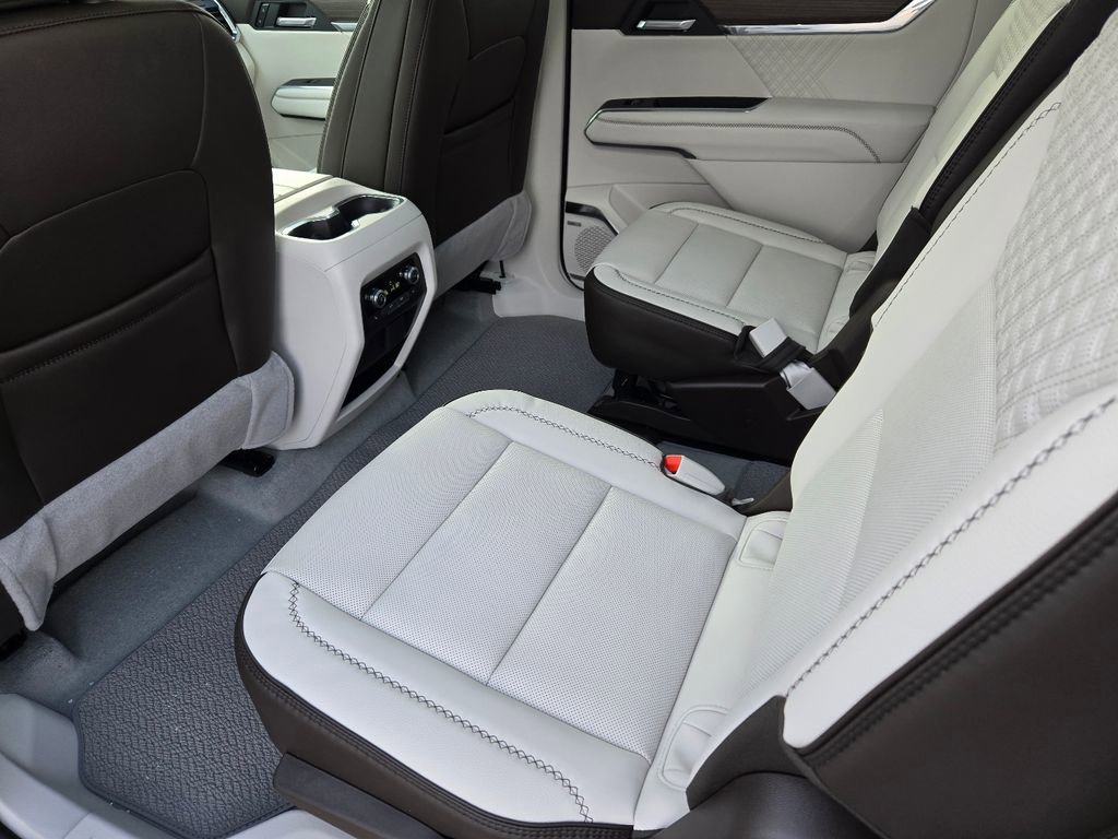 New 2026 GMC Acadia Denali w/ Super Cruise Package AWD/4WD image 34