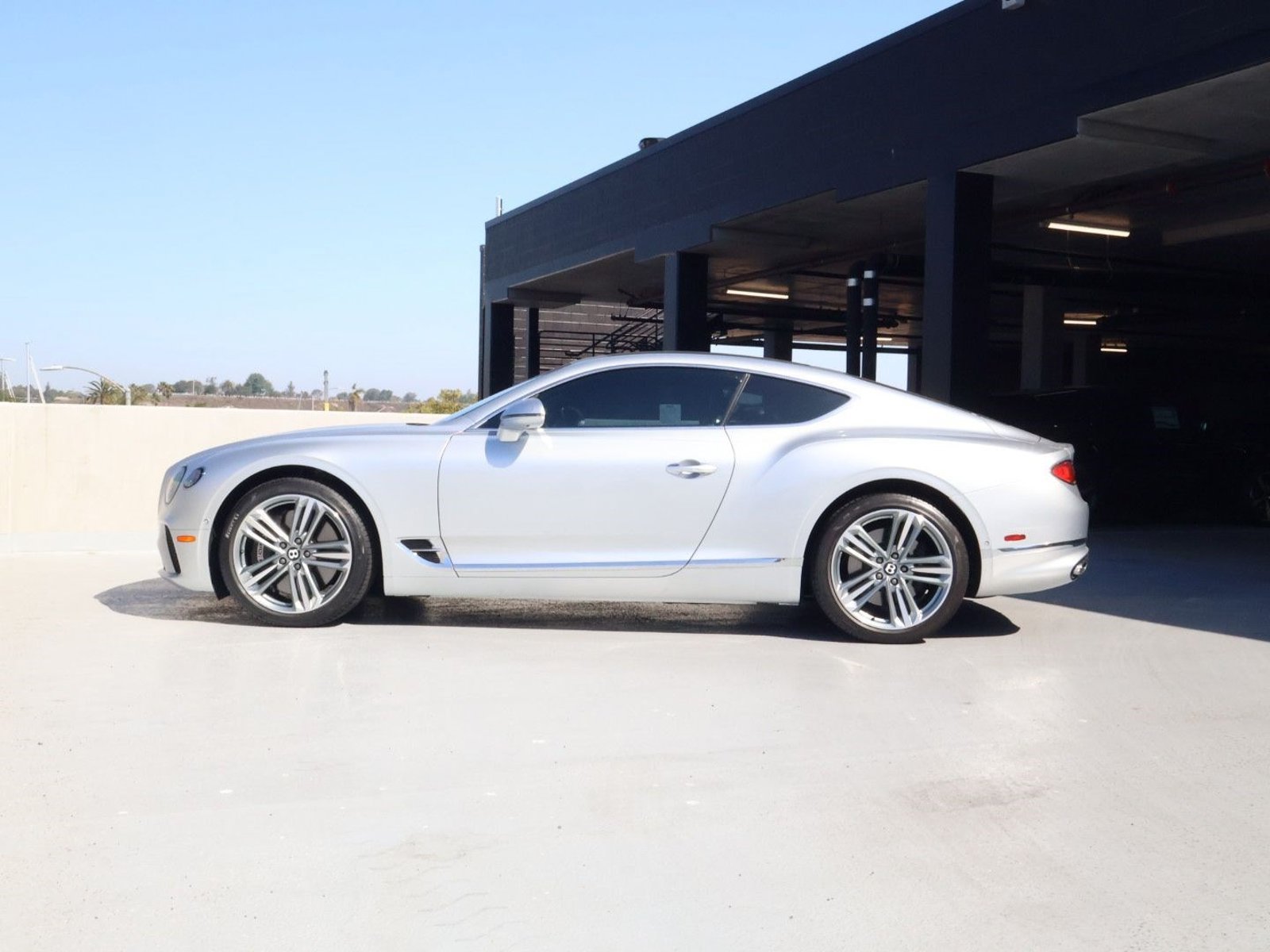 Certified 2023 Bentley Continental GT Mulliner AWD/4WD image 5
