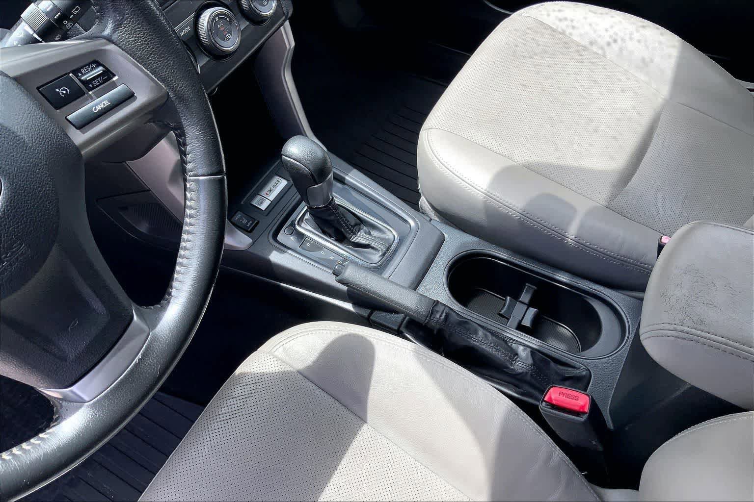 Used 2015 Subaru Forester 2.5i Touring w/ Popular Package #1 AWD/4WD image 17