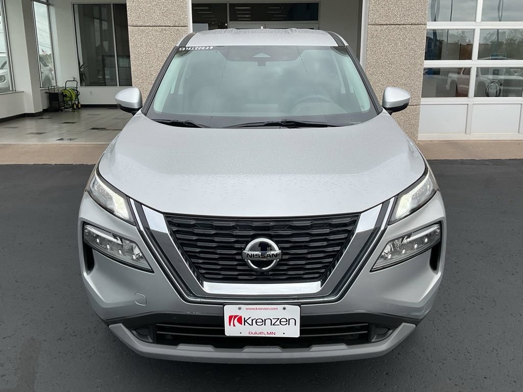 Used 2023 Nissan Rogue SV AWD/4WD image 2