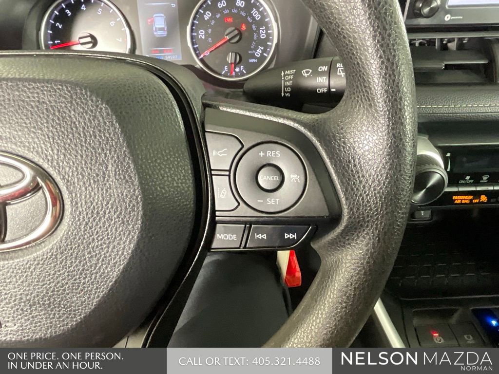 Used 2022 Toyota RAV4 LE image 44