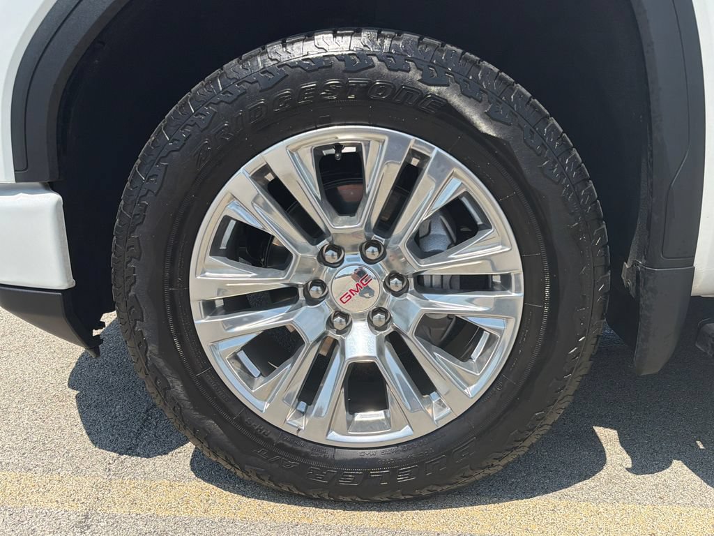 Used 2024 GMC Sierra 1500 Denali w/ Technology Package AWD/4WD image 32
