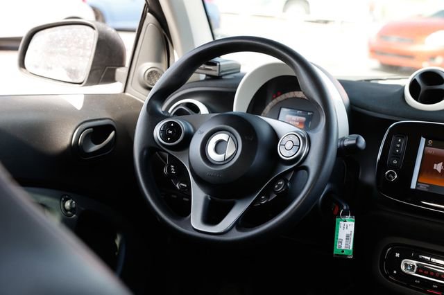 Used 2016 smart fortwo Prime image 25