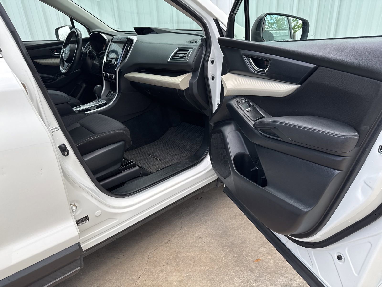 Used 2021 Subaru Ascent Premium w/ Convenience Package image 16