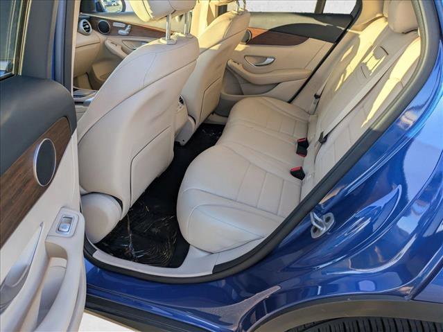 Used 2022 Mercedes-Benz GLC 300 image 17