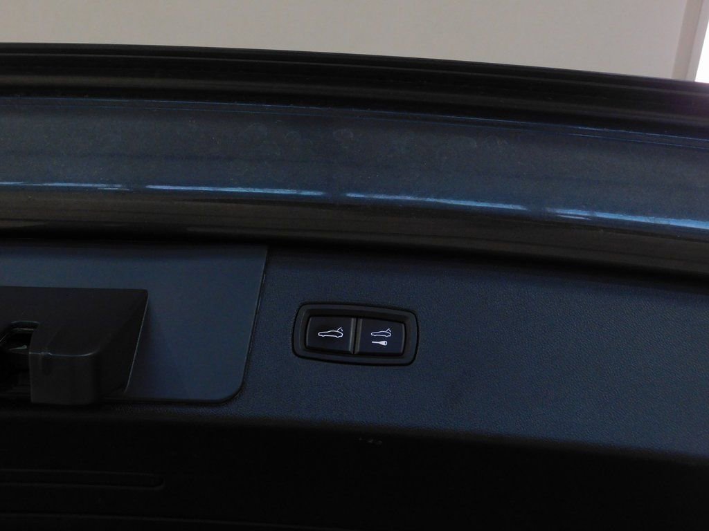 Used 2021 Porsche Cayenne GTS image 86