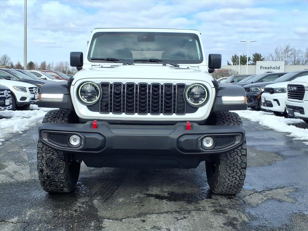 Certified 2024 Jeep Wrangler Unlimited Rubicon AWD/4WD image 2