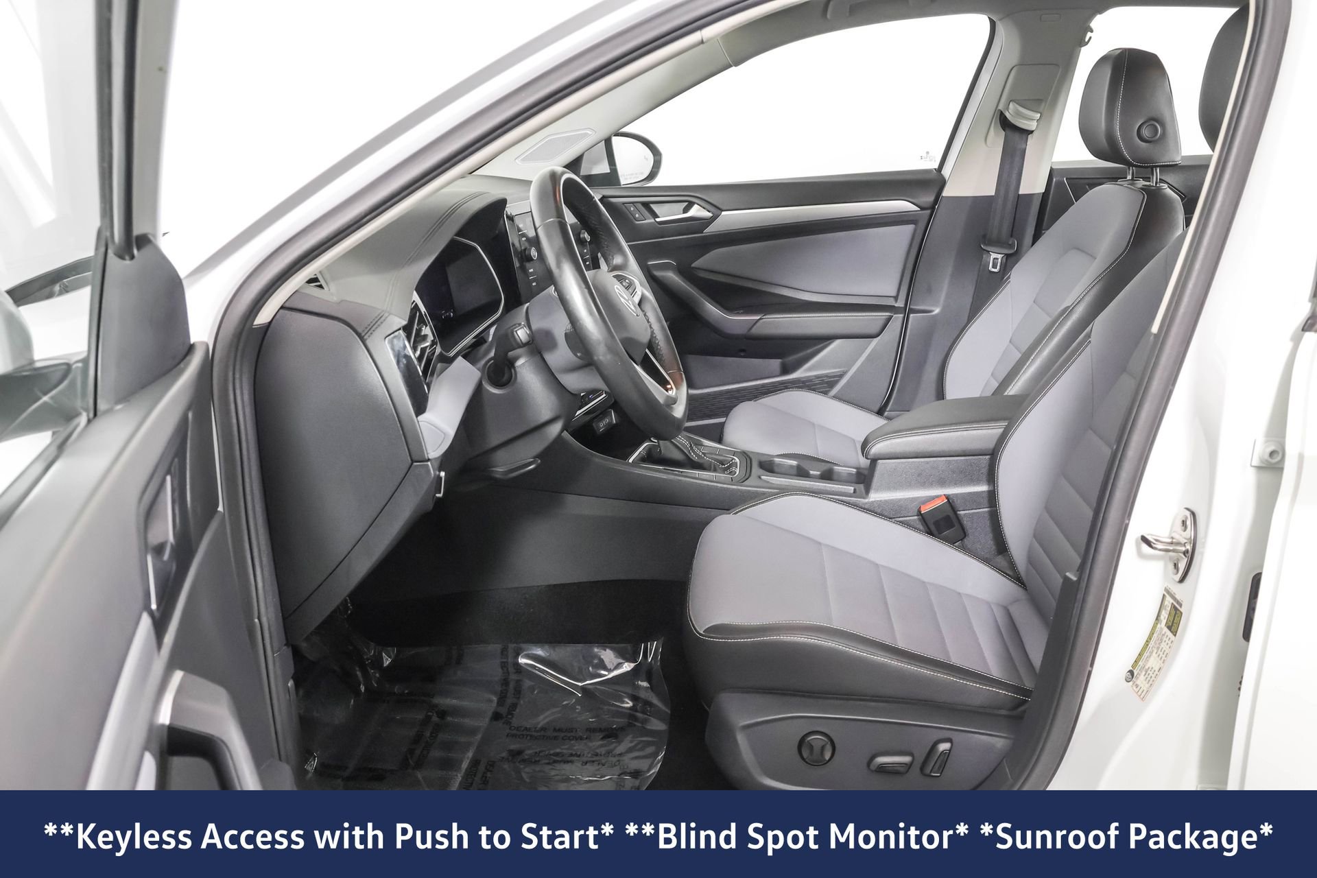 Used 2025 Volkswagen Jetta SE image 6