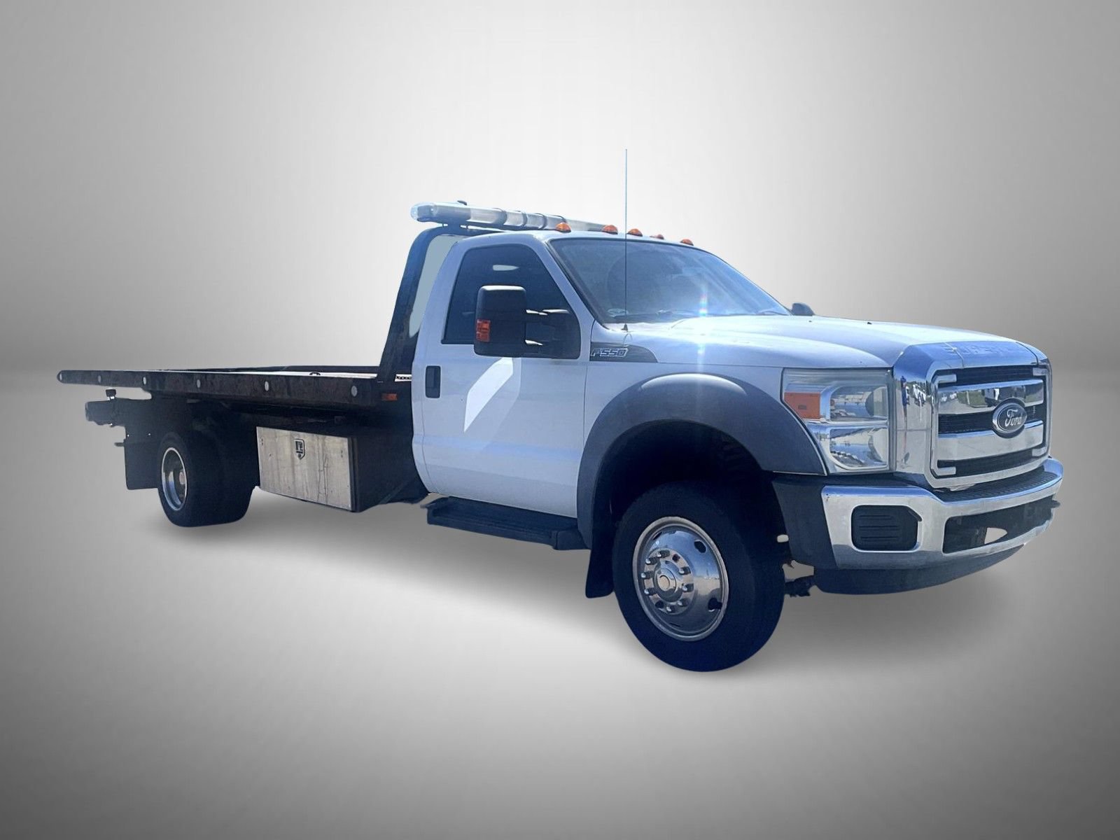 Used 2012 Ford F550 2WD Regular Cab Super Duty w/ Payload Upgrade Pkg image 3